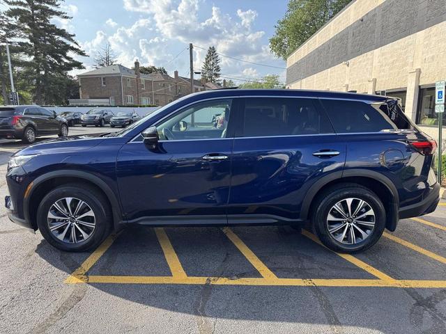Photo of 2022 Grand Blue INFINITI QX60