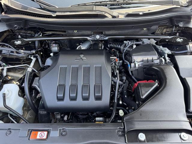 Photo of 2022 Labrador Black Pearl Mitsubishi Eclipse Cross