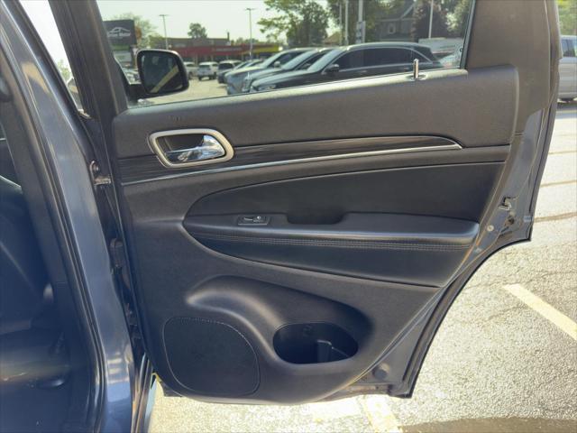Photo of 2019 Slate Blue Pearlcoat Jeep Grand Cherokee