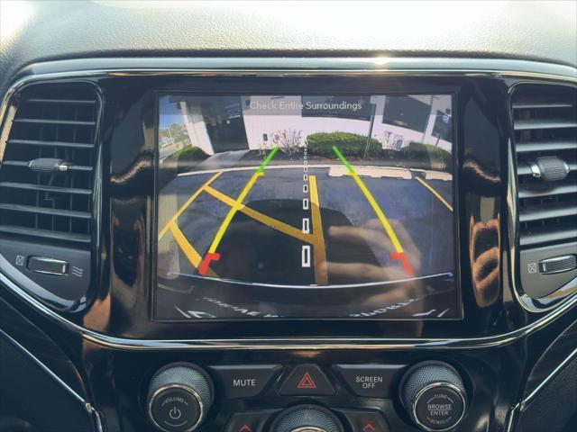 Photo of 2019 Slate Blue Pearlcoat Jeep Grand Cherokee