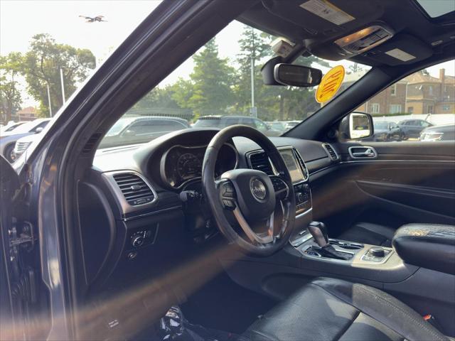 Photo of 2019 Slate Blue Pearlcoat Jeep Grand Cherokee