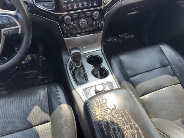 Photo of 2019 Slate Blue Pearlcoat Jeep Grand Cherokee