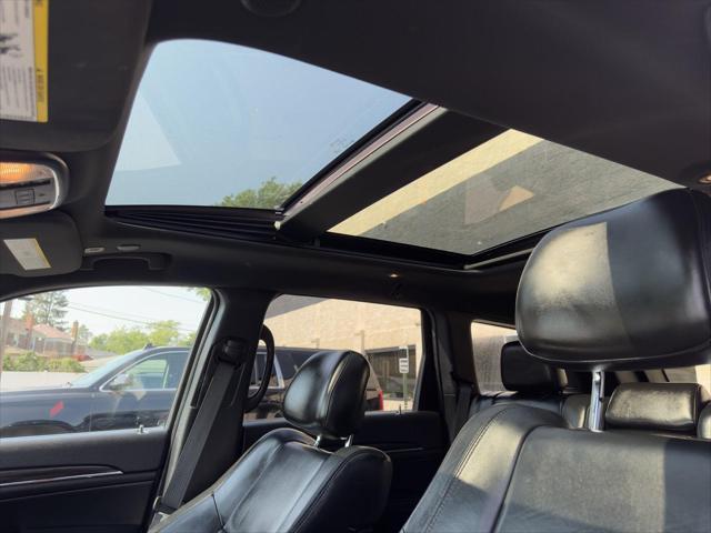 Photo of 2019 Slate Blue Pearlcoat Jeep Grand Cherokee