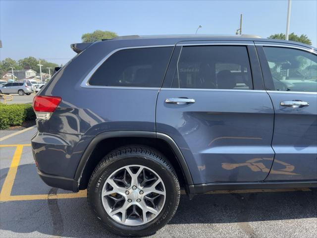 Photo of 2019 Slate Blue Pearlcoat Jeep Grand Cherokee