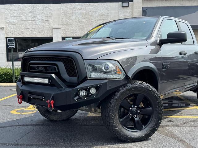 Photo of 2020 Granite Crystal Metallic Clearcoat RAM 1500 Classic