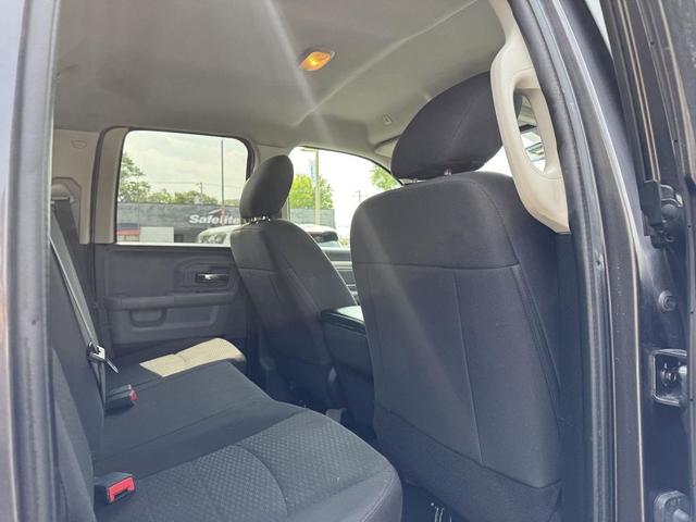 Photo of 2020 Granite Crystal Metallic Clearcoat RAM 1500 Classic