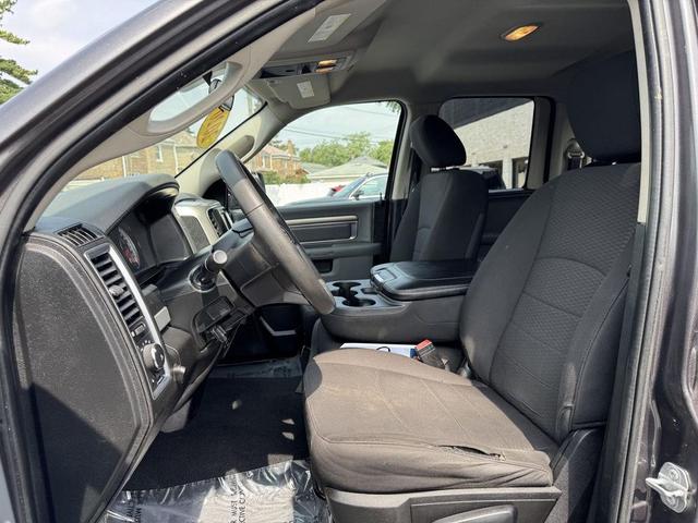 Photo of 2020 Granite Crystal Metallic Clearcoat RAM 1500 Classic
