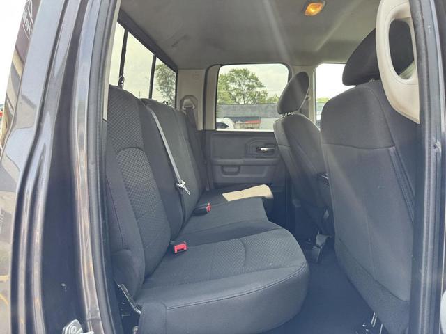 Photo of 2020 Granite Crystal Metallic Clearcoat RAM 1500 Classic