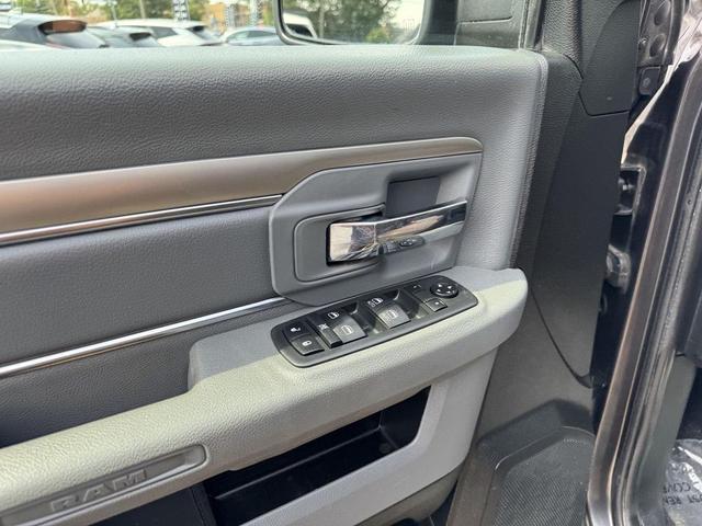 Photo of 2020 Granite Crystal Metallic Clearcoat RAM 1500 Classic