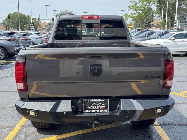 Photo of 2020 Granite Crystal Metallic Clearcoat RAM 1500 Classic