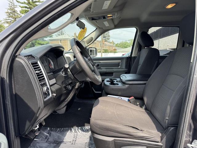Photo of 2020 Granite Crystal Metallic Clearcoat RAM 1500 Classic