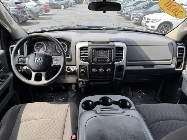 Photo of 2020 Granite Crystal Metallic Clearcoat RAM 1500 Classic