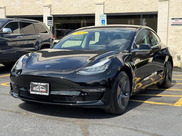 Photo of 2019 Solid Black Tesla Model 3
