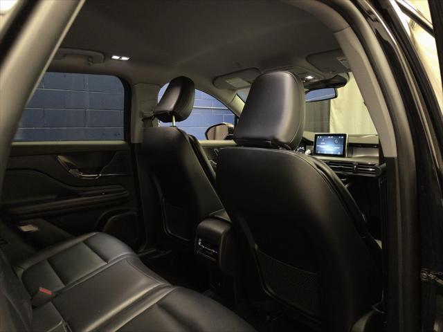 Photo of 2022 BLACK Lincoln Corsair