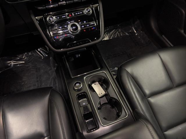 Photo of 2022 BLACK Lincoln Corsair
