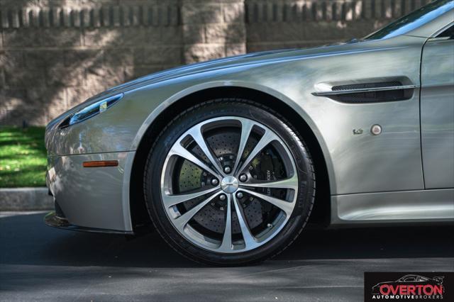 Photo of 2017 Silver Aston Martin V12 Vantage S