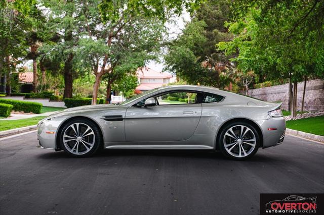 Photo of 2017 Silver Aston Martin V12 Vantage S