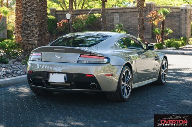 Photo of 2017 Silver Aston Martin V12 Vantage S