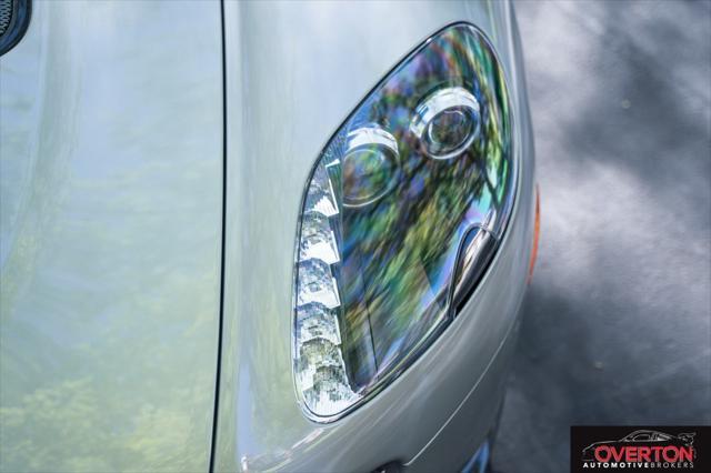 Photo of 2017 Silver Aston Martin V12 Vantage S