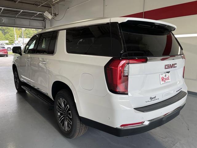 Photo of 2025 Summit White GMC Yukon XL