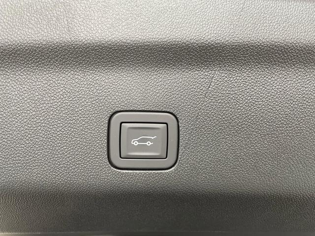 Photo of 2025 Sterling Metallic GMC Yukon