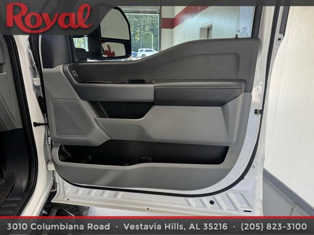 Photo of 2023 Oxford White Ford F-250