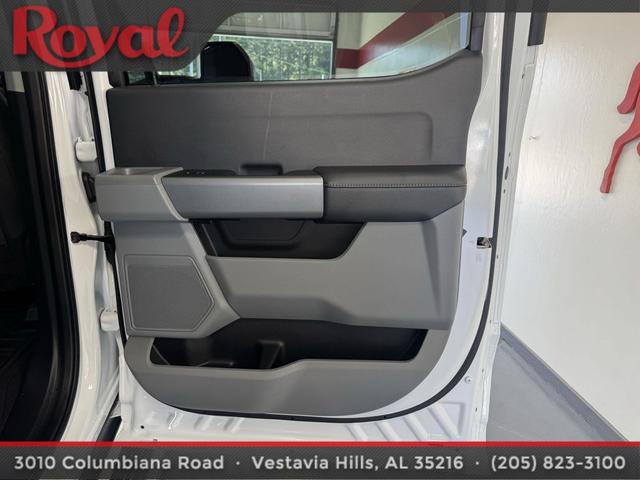 Photo of 2023 Oxford White Ford F-250