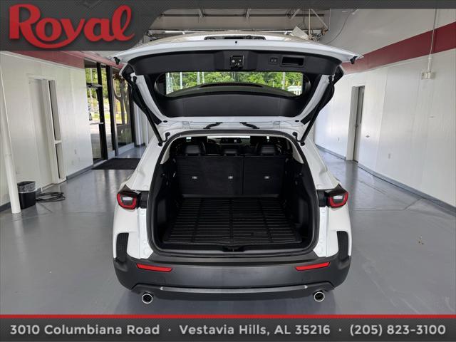 Photo of 2025 wind chill pearl Mazda CX-50