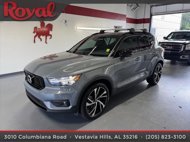 2022 Volvo XC40