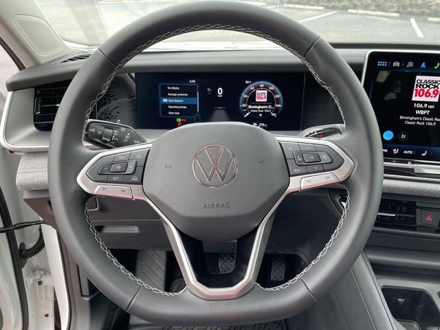 Photo of 2025 Pure White Volkswagen Tiguan