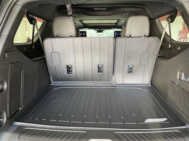 Photo of 2025 Onyx Black GMC Yukon XL