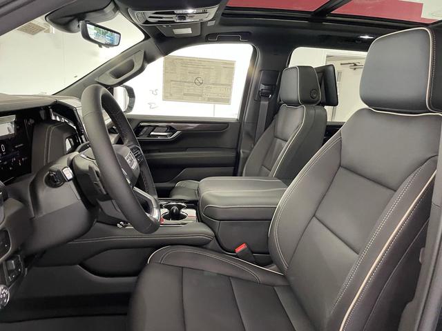 Photo of 2025 Onyx Black GMC Yukon XL