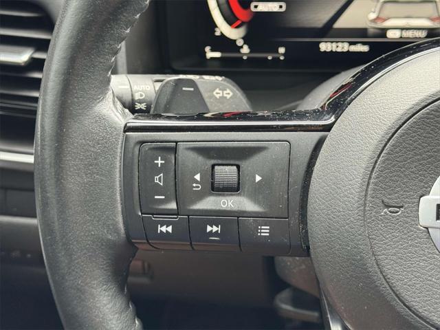 Photo of 2021 Boulder Gray Pearl/Super Black Nissan Rogue