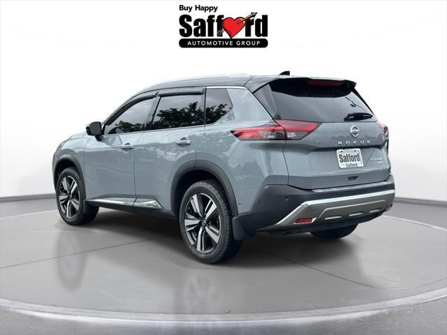 Photo of 2021 Boulder Gray Pearl/Super Black Nissan Rogue