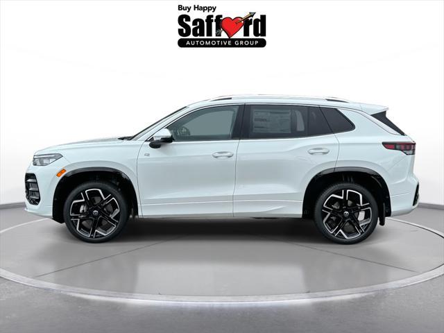 Photo of 2025 White Pearl Volkswagen Tiguan