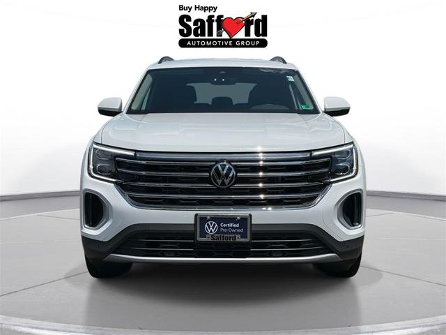 Photo of 2025 Pure White Volkswagen Atlas