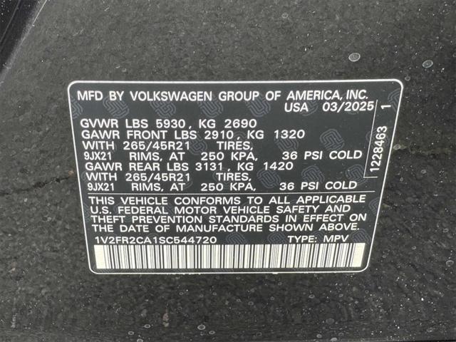 Photo of 2025 Deep Black Pearl Volkswagen Atlas