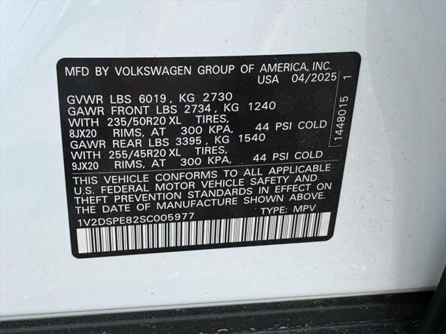 Photo of 2025 White Volkswagen ID.4