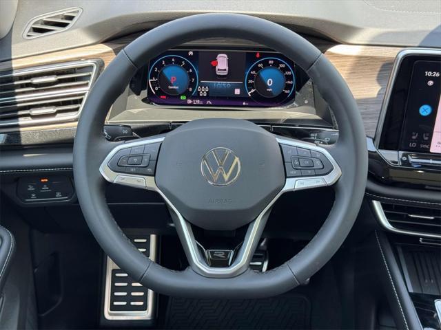 Photo of 2025 Gray Volkswagen Atlas