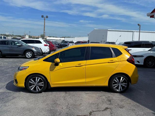 Photo of 2018 Helios Yellow Pearl Honda Fit