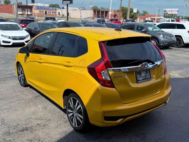 Photo of 2018 Helios Yellow Pearl Honda Fit
