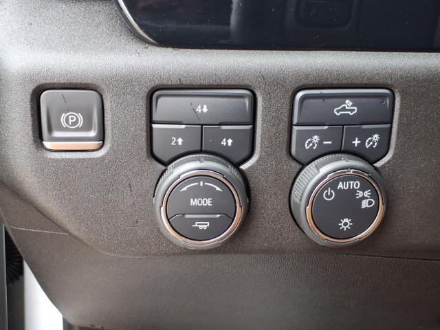 Photo of 2024 Summit White Chevrolet Silverado 2500