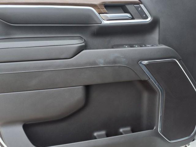 Photo of 2024 Summit White Chevrolet Silverado 2500