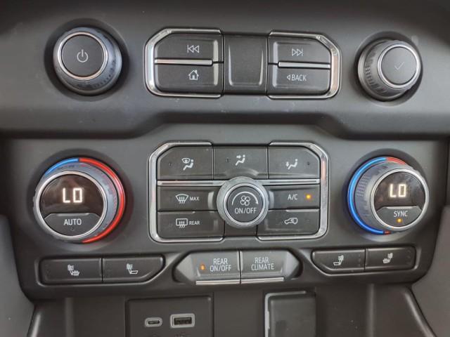 Photo of 2023 Summit White Chevrolet Tahoe
