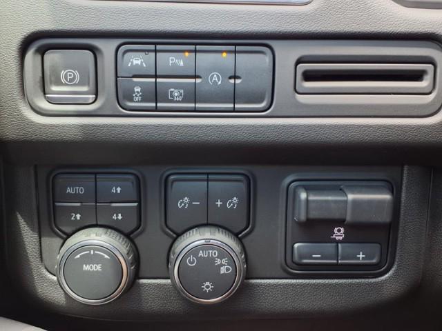 Photo of 2023 Summit White Chevrolet Tahoe