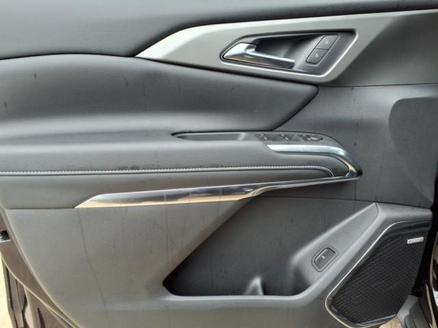Photo of 2025 Mosaic Black Metallic Chevrolet Traverse