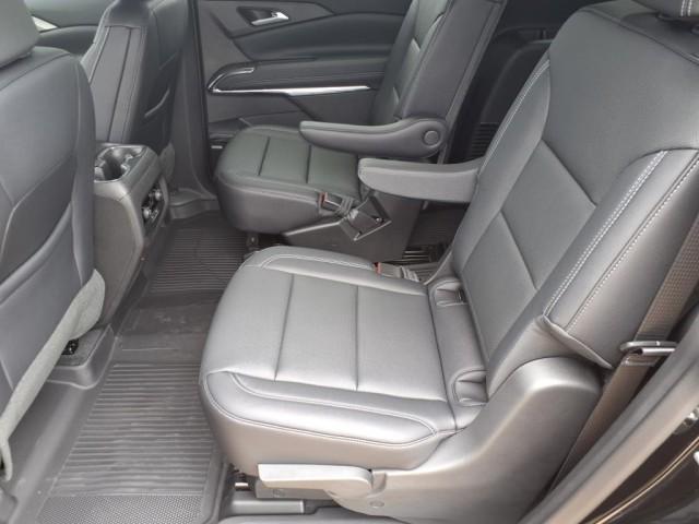 Photo of 2025 Mosaic Black Metallic Chevrolet Traverse