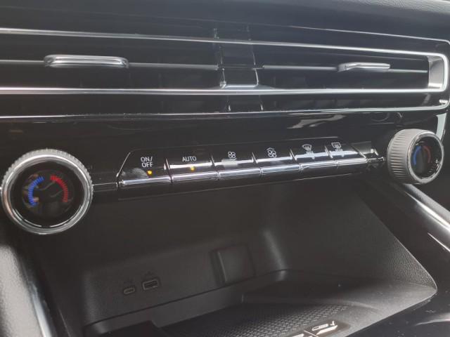 Photo of 2025 Mosaic Black Metallic Chevrolet Traverse