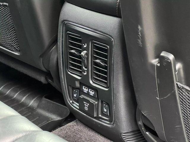 Photo of 2017 Burgundy Jeep Grand Cherokee