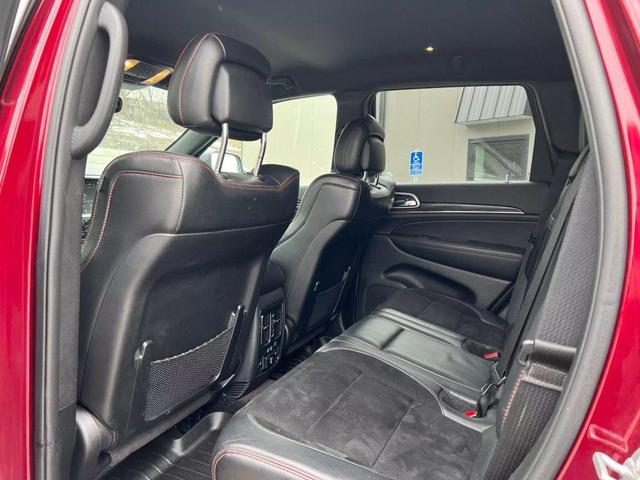 Photo of 2017 Burgundy Jeep Grand Cherokee